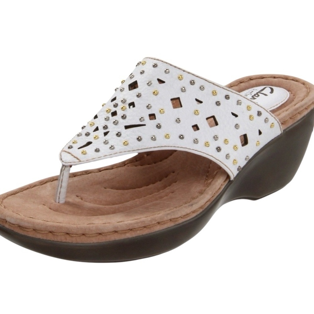 Clark’s Artisan Newland Dazzle White Leather Thong Sandals size 8